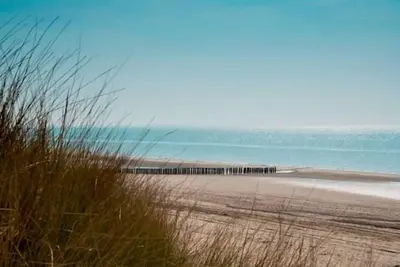 Image de 2 Peaceful retreat w/free parking | Burgh-Haamstede, Nature Park, Spa nearby