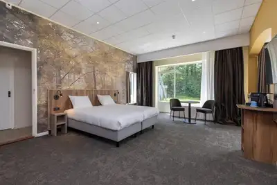 Image de Charming Woodland Stay with Free Parking and Indoor Pool, Near Valkhof Museum! I