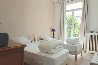 Image de apt 6 pers, classé 2*, 3 chambres, centre, 2 min à pied de la plage