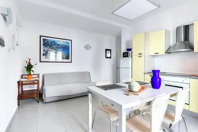 Image de Two-room independent Apartment P33