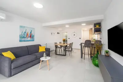 Image de Modern apartment for 3 persons in Porec, with a beautiful terrace and garden,