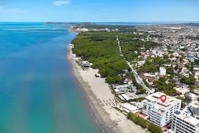 Image de Beach Front Terace