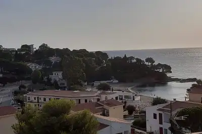 Image de Appartement Balcon vue sur mer\nA 5 mn a pied de la mer