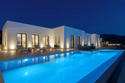 Plastires villas: 3bd Infinity Pool Villa