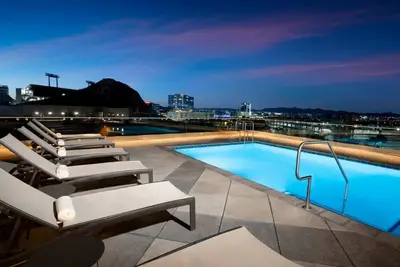 Image de Chic & Central Tempe Location – Pool, Gym, Near Phoenix Fun - 3 Units