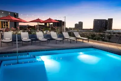 Modern Suite Ideal for Asu Visits & Local Exploring - 4 Units