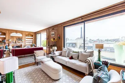 Image de GuestReady - Bel Apt. avec vue sur la Tour Eiffel