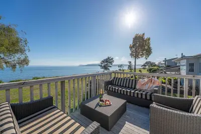 Lakefront at 5 Mile - right on the lake!