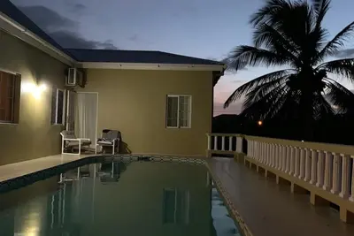 Charming 3-bedroom house with private pool and A/C in peaceful Lance aux Epines