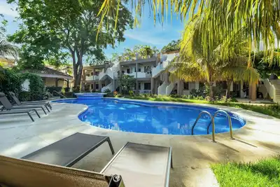 Image de Flor de Limón Pool Condo—Beach & Cafés Steps Away