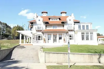 Image de Gorgeous 5 bed Historic Boston Home