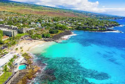 Image de Fabulous 7 bedroom for 23 near Magic Sands Beach!