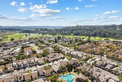 Image de Charming 3-bedroom townhome in Rancho Santa Fe available for monthly stays