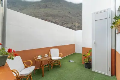 Image de Appartement 'Rosi- Estudio' avec vue sur les montagnes, Wi-Fi et climatisation