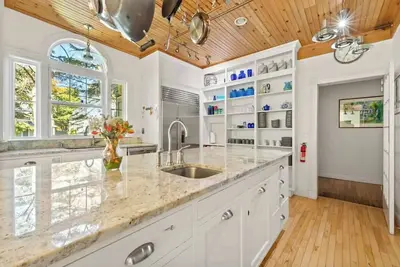 Image de The Shore Path Cottage