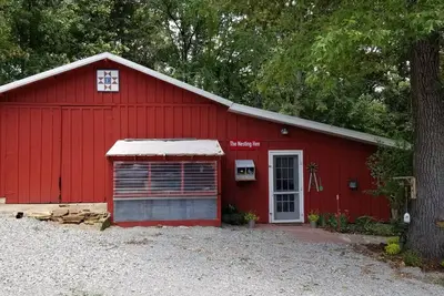 Image de The Nesting Hen a Rustic, Cozy, Secluded Barn Studio