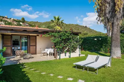 Image de Villa 'Ludovica' avec terrasse privée, Wi-Fi et climatisation