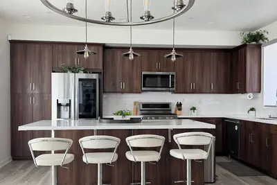 Image de New! Modern Coastal Escape 3bd/2. 5ba
