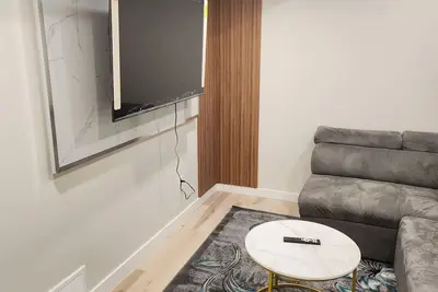 Image de Exquisite 1-bedroom basement in the quiet neighbourhood of Bonavista, Winnipeg