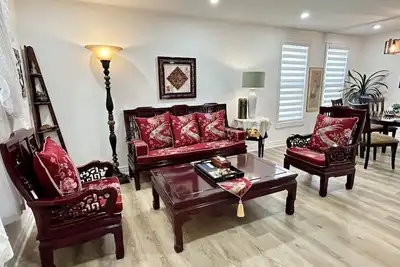 Image de C&J Cozy House near Niagara Falls. 15mins Walking (Strictly No Party)