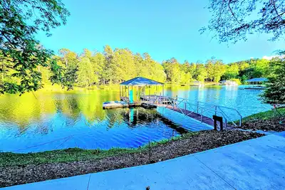 Image de Lake Keowee Lakefront Cove, Private Dock, Deep Water Access, Kayaks & more