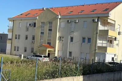 Image de Appartement de deux chambres avec le balcon Kastel Stafilic, Kastela (A-24501-a)