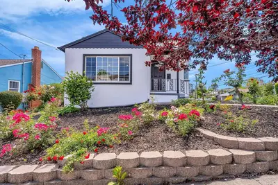 Image de Spacious 3br 2ba house with WiFi in Oakland