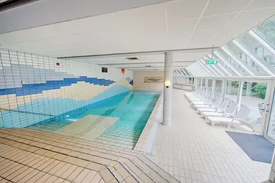 Image de Relax and Rejuvenate — Indoor Pool, Free Parking, and Serene Comfort