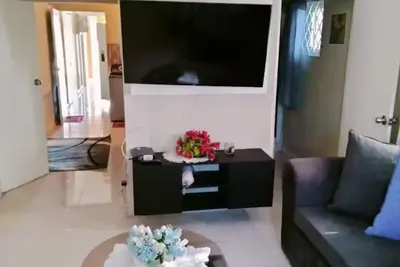 Modern and comfortable 2 bedroom flat 1