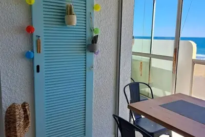 Image de Superbe T2 tout confort face à la mer\nA proximité immédiate des  commerces
