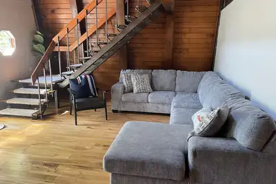Image de Serene Cabin in the Woods, Arcade Room, Walk to the Lake!