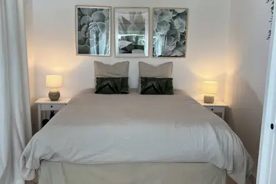 Image de A 15 minutes de la plage à pied! Jolie maison au calme avec grand jardin