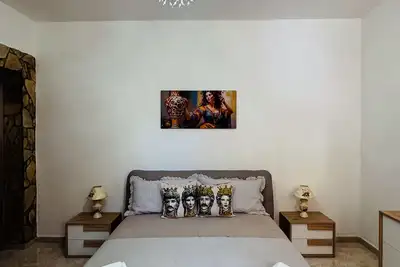 Image de Totally renovated vacation house only 4minutes from the center.