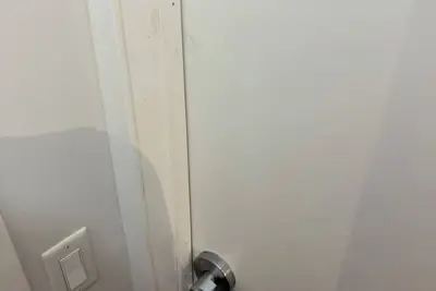 Image de 1-bedroom apartment with WiFi, fitness room, lounge, sauna in downtown Madison