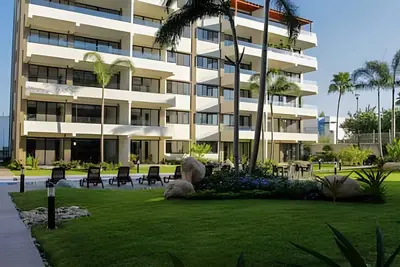Image de Puertarena C12 by Del Mar