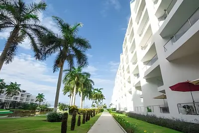 Image de Aria Ocean 406 by Del Mar