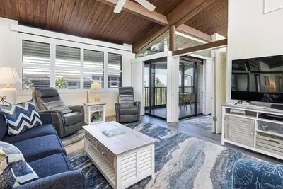 Image de Reimagined 2br/2ba Gulf-View Condo with Luxe Amenities