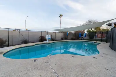 New! Great 4 Gatherings and Pool