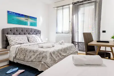 Image de Charming Two Bedroom Apartment