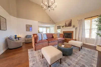 Image de Charming Pet-Friendly Ranch Retreat w/ Screened-in Patio and Fire-Pit!