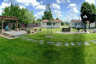 Image de Pleasant Valley Resort – 17 Bedrooms for Large Groups, Retreats & Reunions