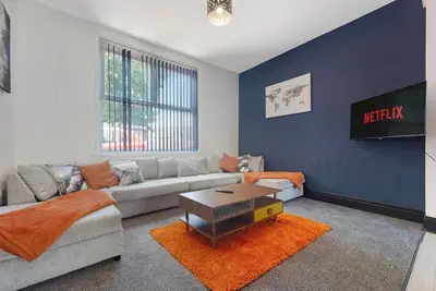 Image de New 4br in Station Road