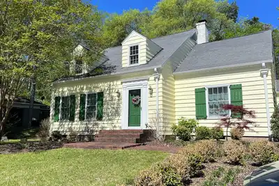 Image de Charming 4-bedroom bungalow, ideal for gameday, & celebrating in Starkville, Ms!