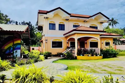 Image de Chateau La Princesa with lovely garden & bar \"family friendly villa\"