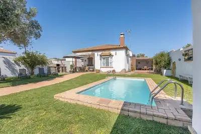 Image de Relax under the Andalusian sun and live the experience in the south of Spain.