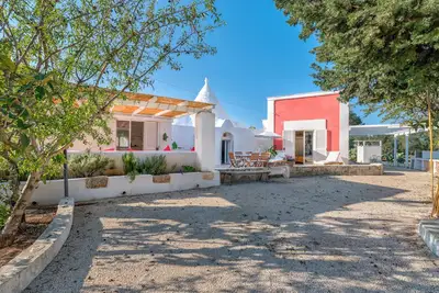 Image de Charming Trullo surrounded  by Olive groves in Salento near Ostuni