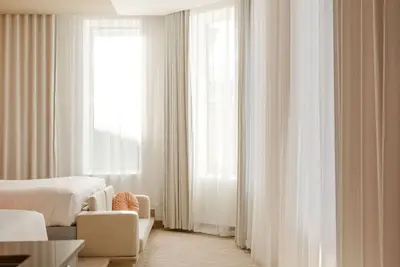 Image de Superior Suite 6 - Rose Hôtel Invisible