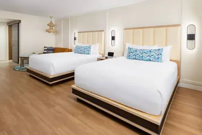 Image de A Place You'll Surely Enjoy! Outdoor Pool, Minutes to Calabasas Open Space Park