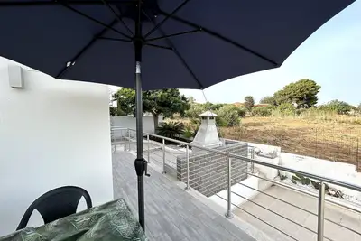Villa 'Primavera' avec vue sur la mer, terrasse privée et climatisation