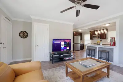 Image de Renovated Gem Mins to Downtown Rock Hill